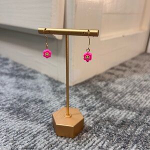 Claire's Vibrant Pink Floral Flower Daisy Smiley Gold Earrings✨
